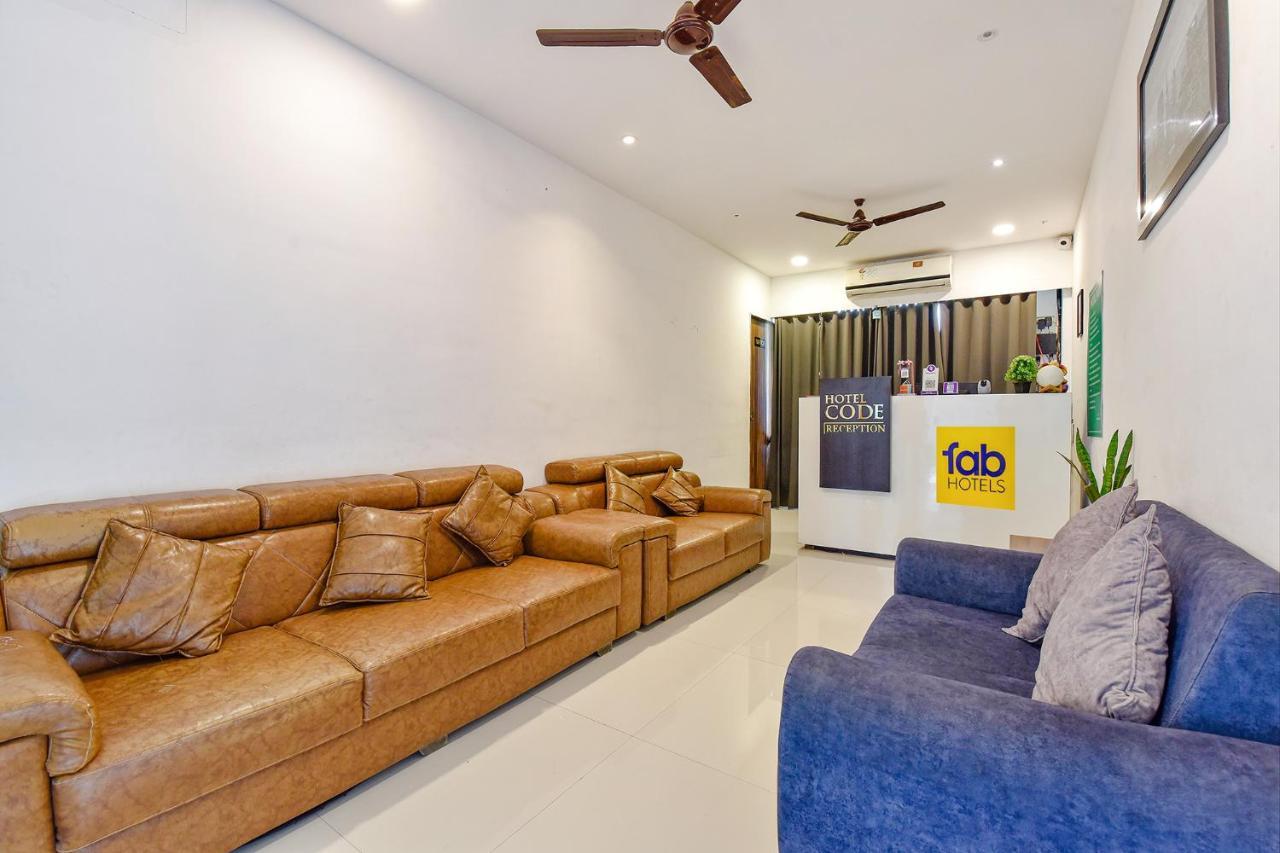 Fabhotel Code Surat Exterior foto