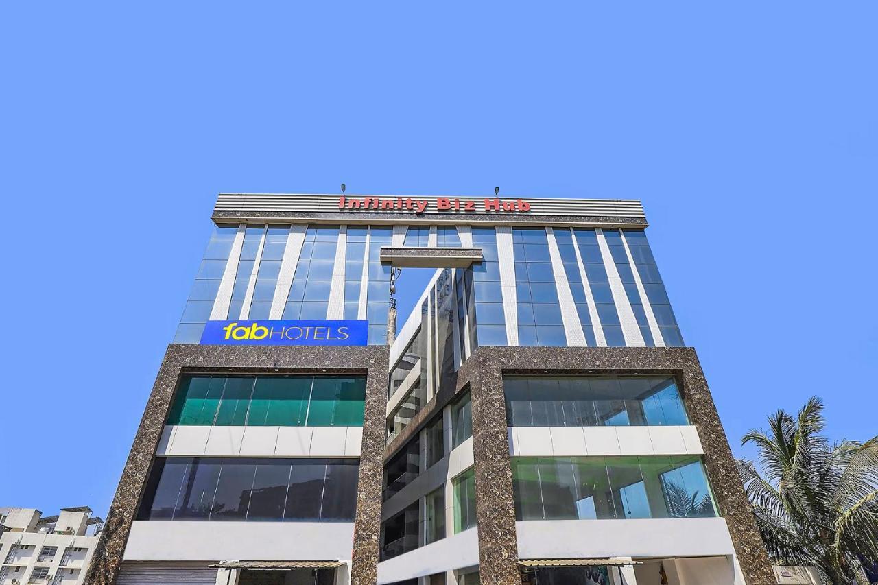 Fabhotel Code Surat Exterior foto