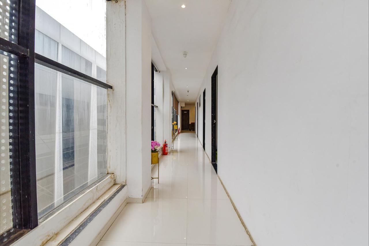 Fabhotel Code Surat Exterior foto